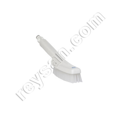 boot brush with water