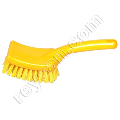 BRUSH WITH SEMI HARD HANDLE 26