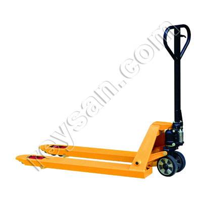 PAINTED PALLET TRUCK 