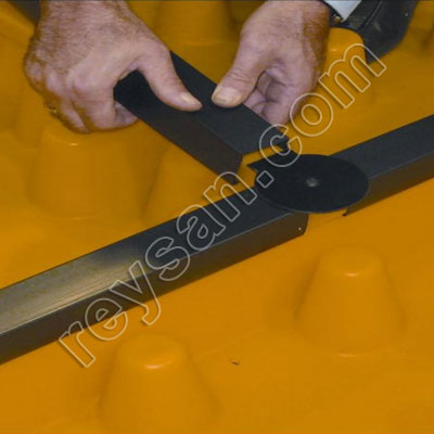 RETENTION FLOOR JOINT