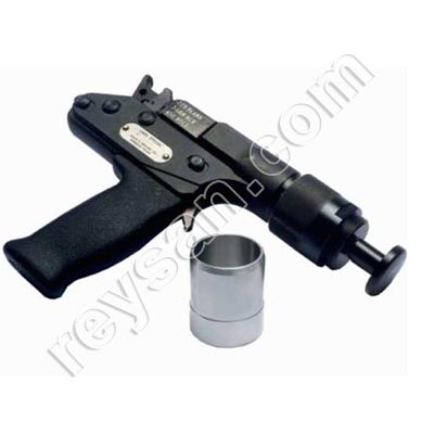 NON-PENETRATING CASH STUNNER