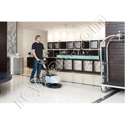 NILFISK SCRUBTEC 351 SCRUBBER