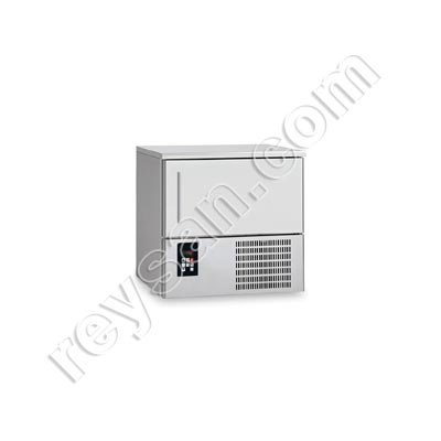 CHILLER WITH PROFESSIONAL TEMPERATURE REGENERATOR