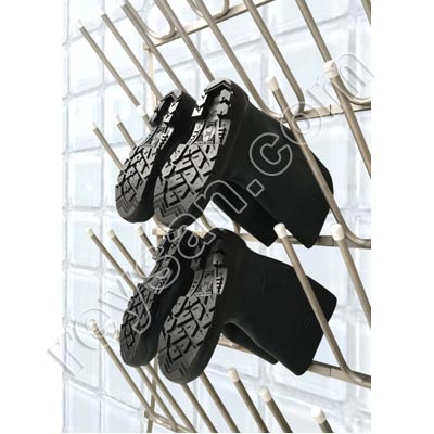 HANGER OF SAFETY BOOTS