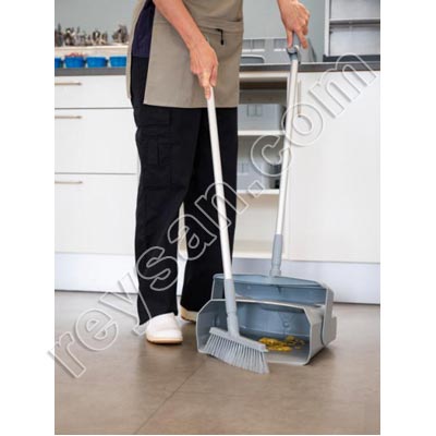 Vikan 5665 350mm Dustpan + Medium Broom