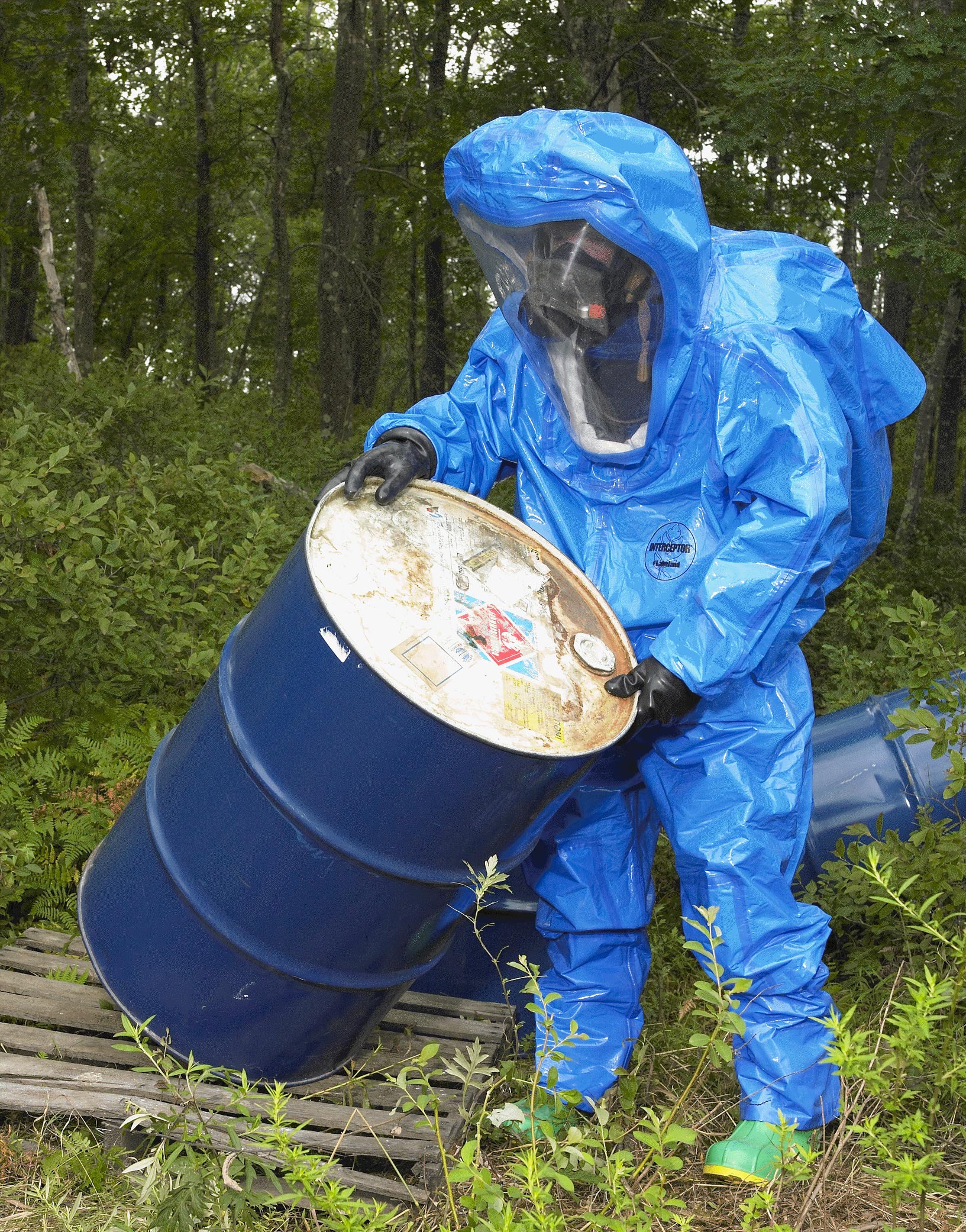 LAKELAND INTERCEPTOR PLUS SUIT